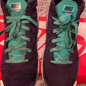 Women’s Nike Flyknit Chukka